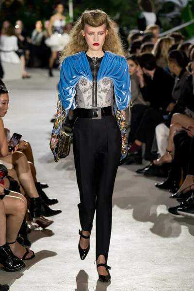 Look 59